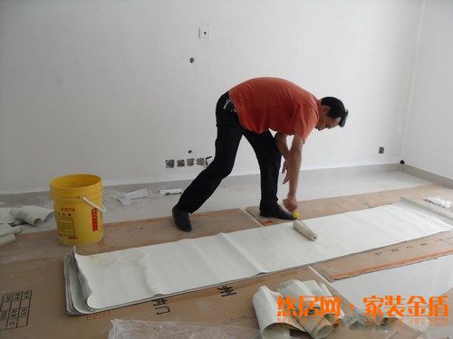 乳膠漆的墻面可以直接來貼壁紙嗎?